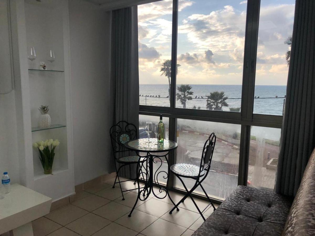 Sea Line Hotel From R&A Group بات يام المظهر الخارجي الصورة