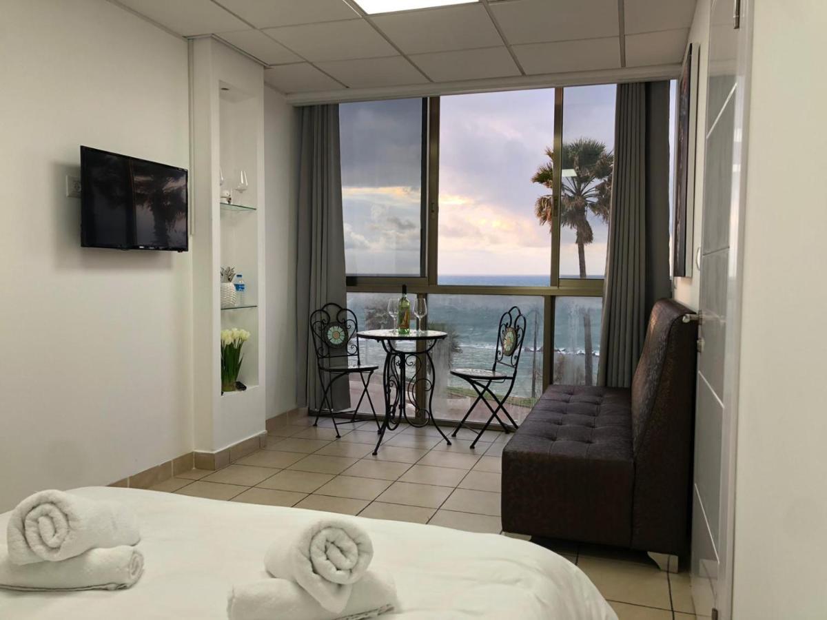 Sea Line Hotel From R&A Group بات يام المظهر الخارجي الصورة