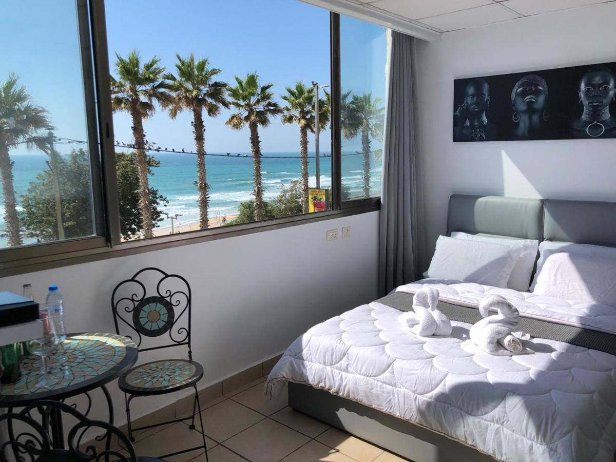 Sea Line Hotel From R&A Group بات يام المظهر الخارجي الصورة