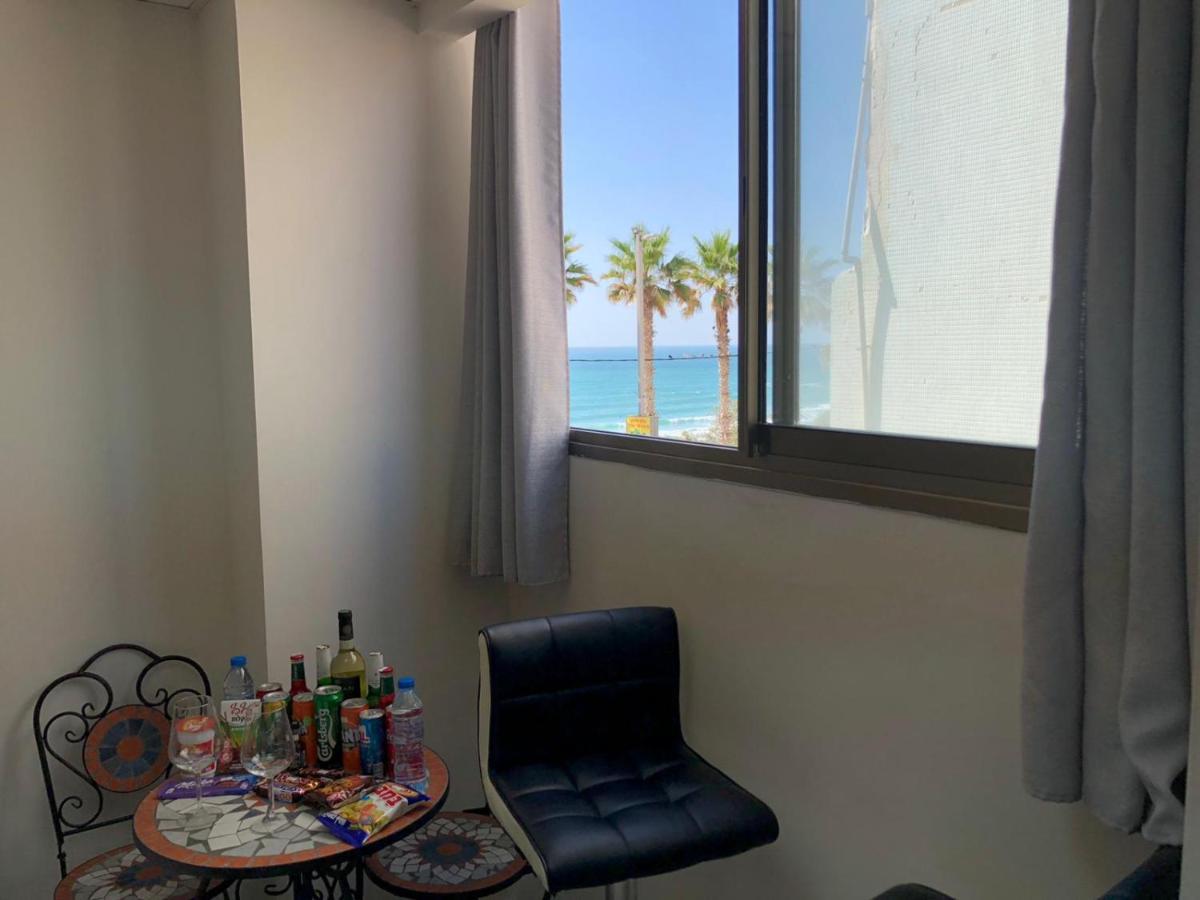 Sea Line Hotel From R&A Group بات يام المظهر الخارجي الصورة