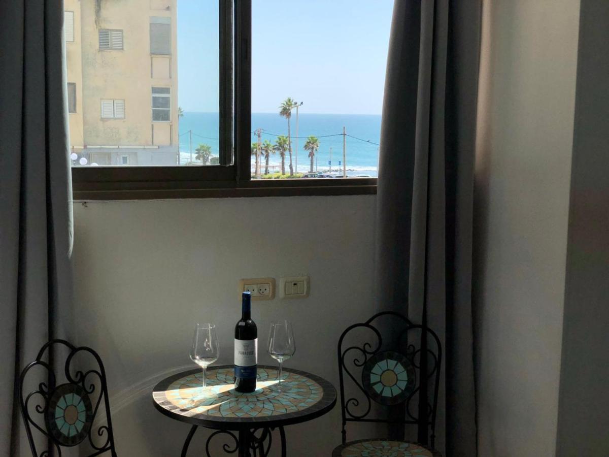 Sea Line Hotel From R&A Group بات يام المظهر الخارجي الصورة