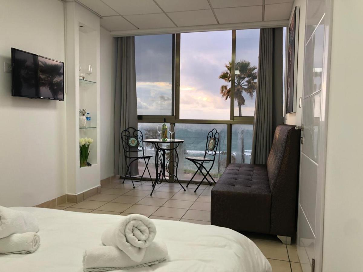 Sea Line Hotel From R&A Group بات يام المظهر الخارجي الصورة