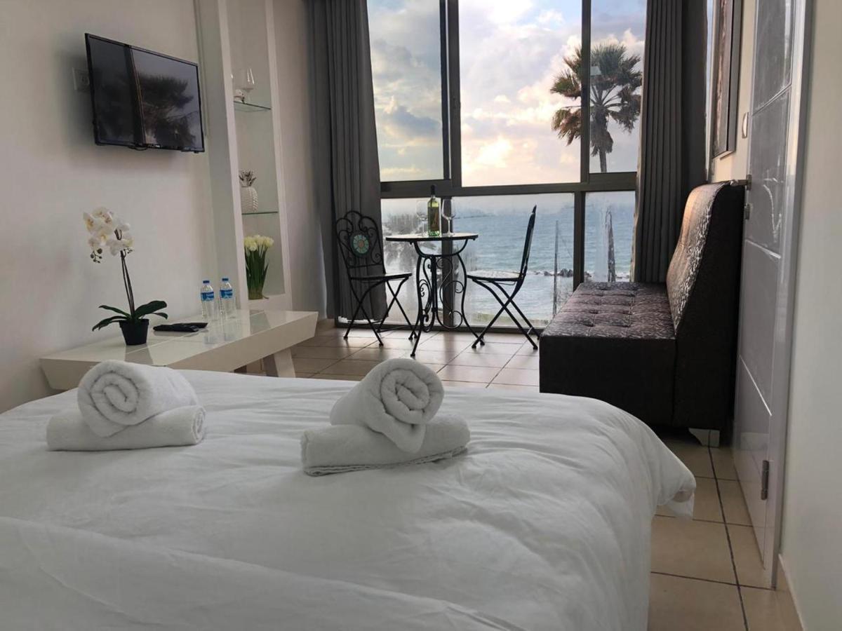 Sea Line Hotel From R&A Group بات يام المظهر الخارجي الصورة
