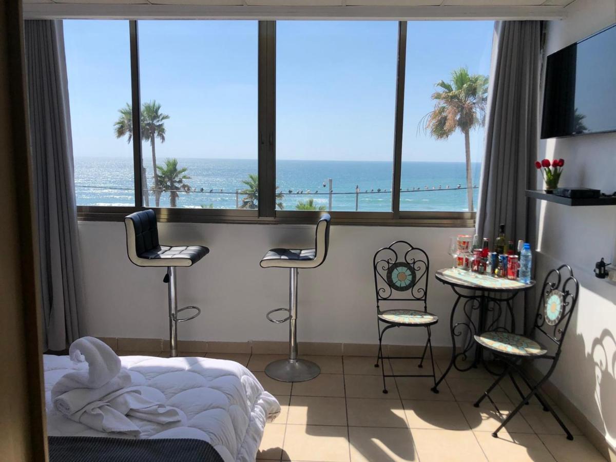 Sea Line Hotel From R&A Group بات يام المظهر الخارجي الصورة