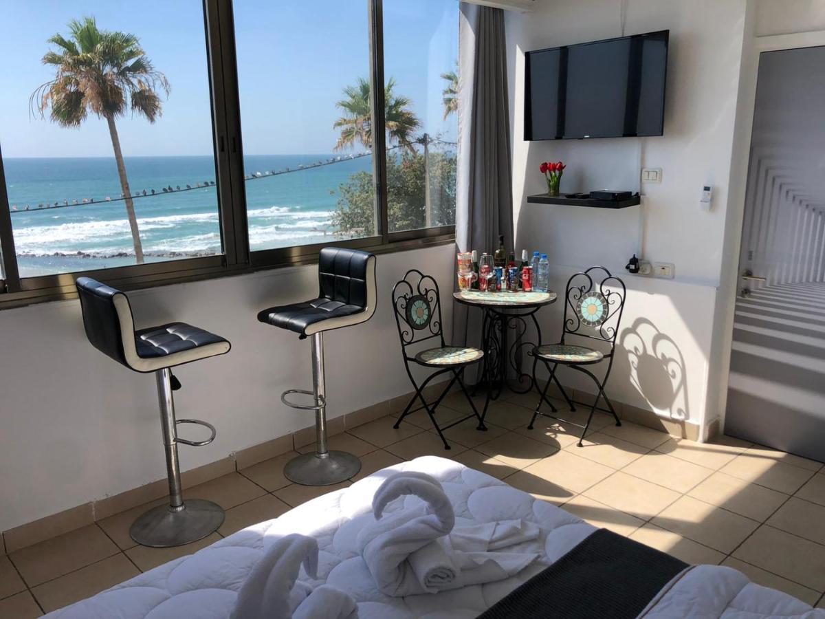 Sea Line Hotel From R&A Group بات يام المظهر الخارجي الصورة